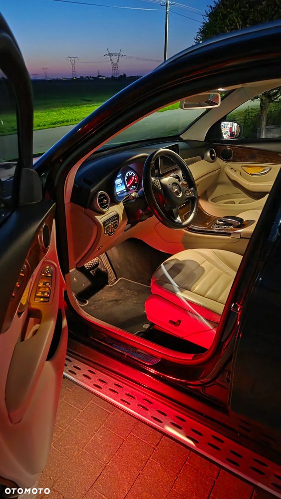 Mercedes-Benz GLC 350 e 4Matic 7G-TRONIC - 11