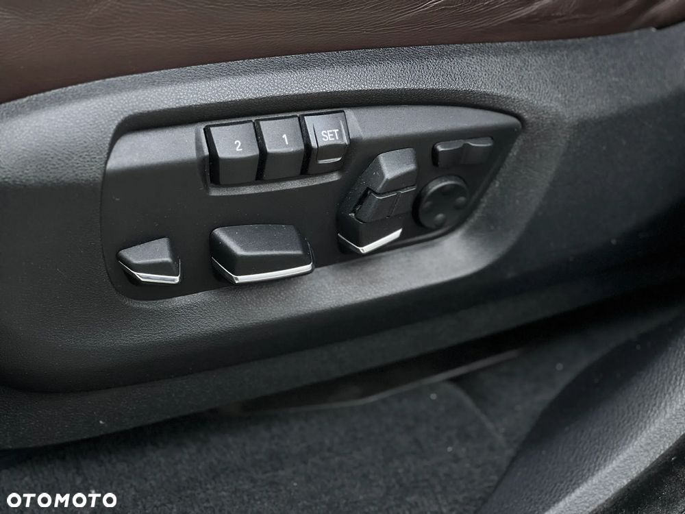 BMW X5 M M50d - 26