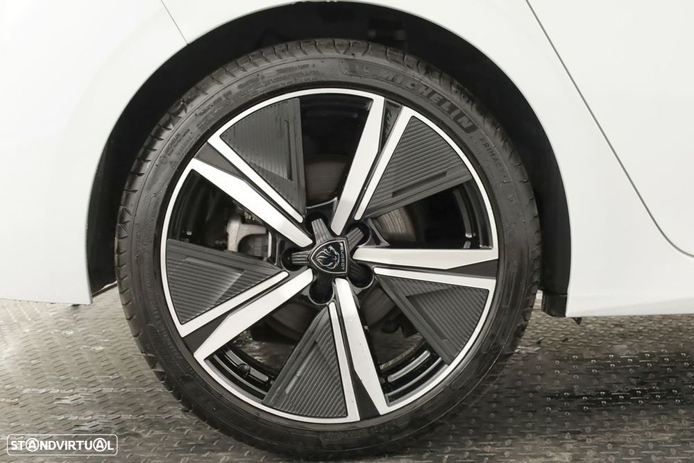 Peugeot 308 1.2 PureTech GT EAT8 - 5