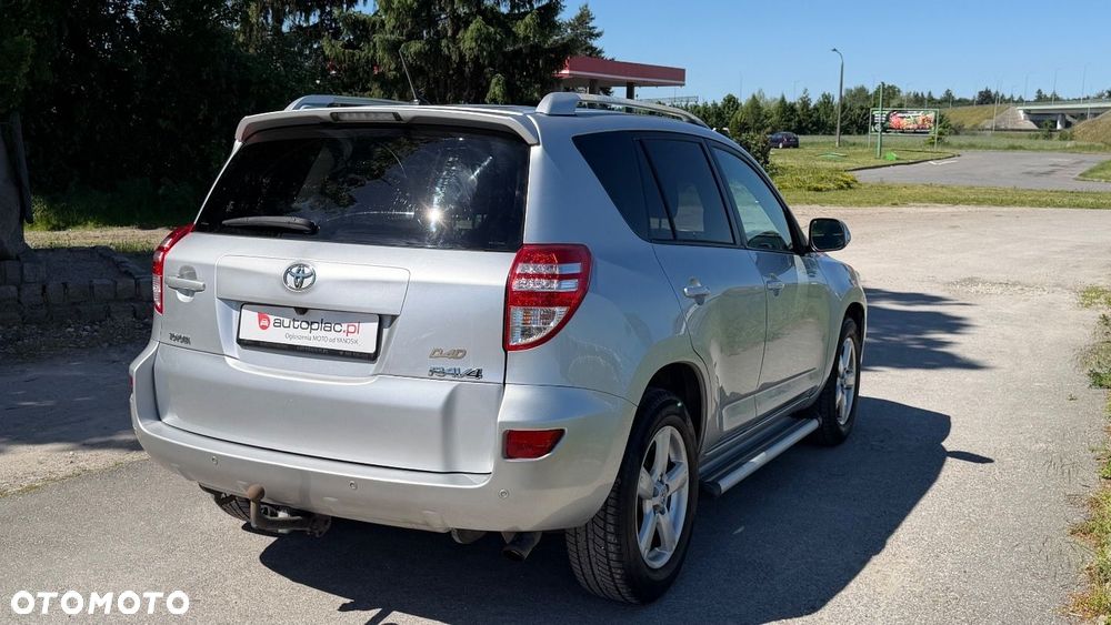 Toyota RAV4 2.2 D-4D Premium - 13