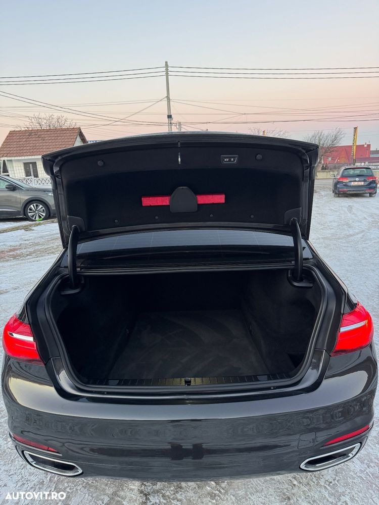 BMW Seria 7 730Ld xDrive - 21