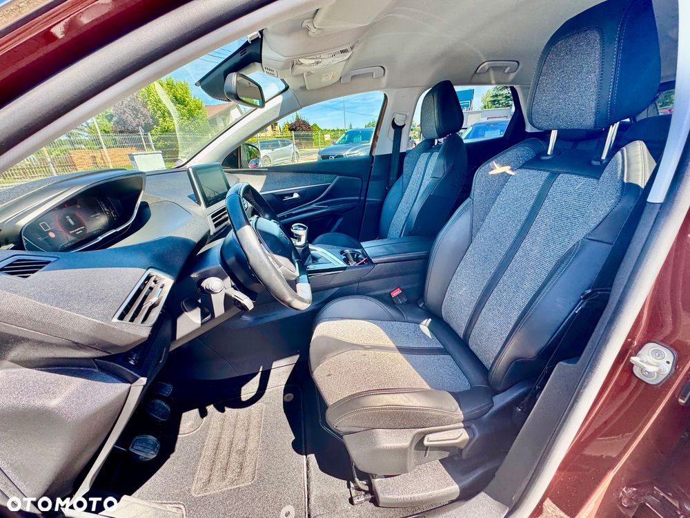 Peugeot 3008 PureTech 130 Stop & Start GPF Allure - 16