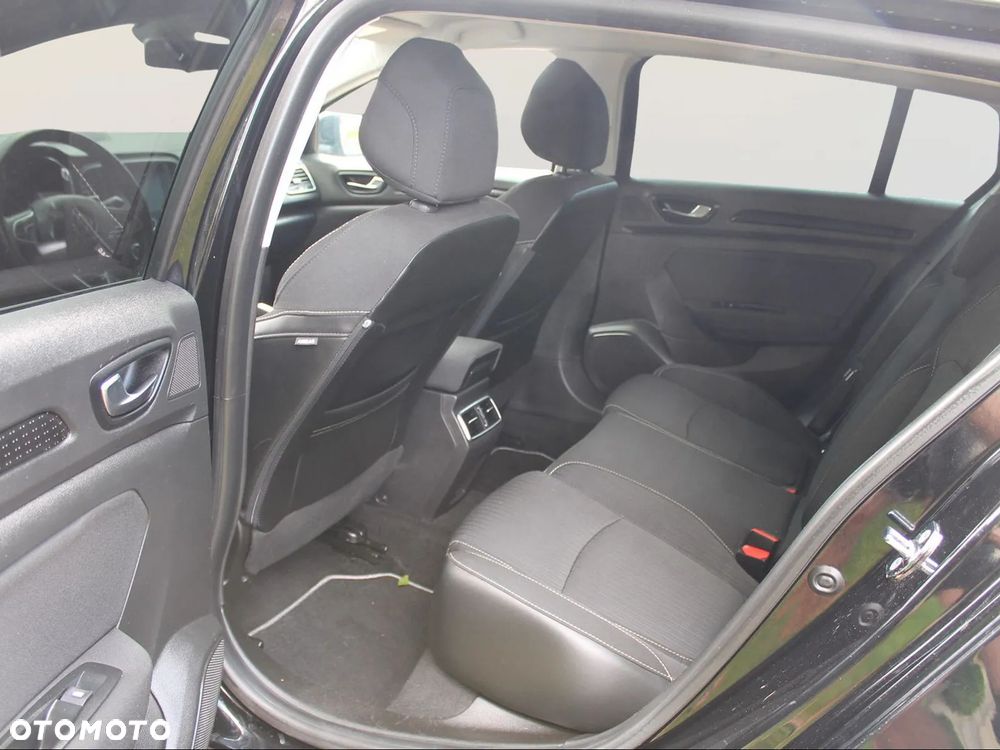 Renault Megane ENERGY TCe 130 LIMITED - 8