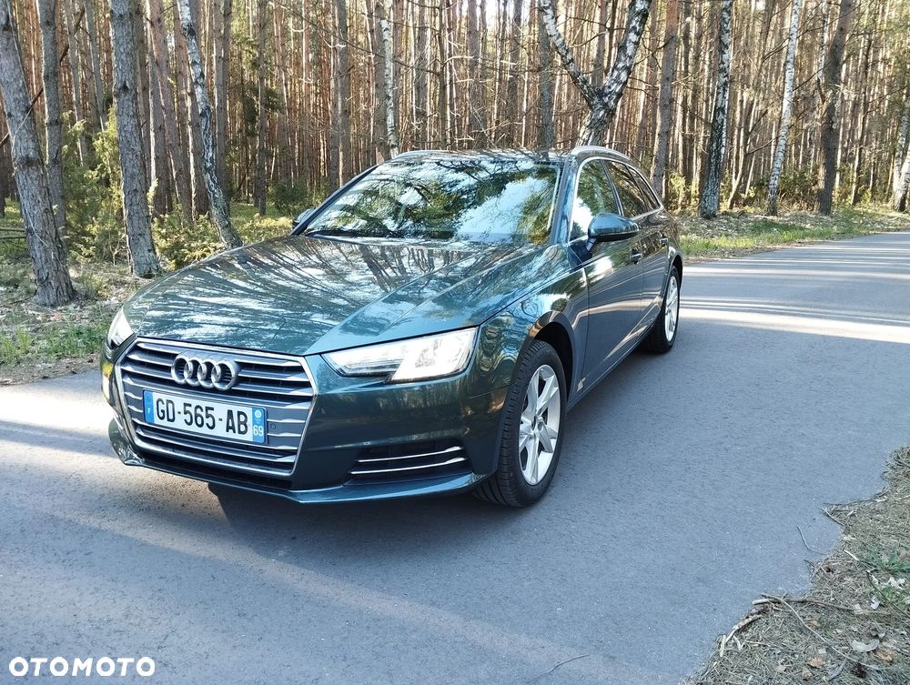 Audi A4 Avant 2.0 TFSI ultra S tronic design - 1