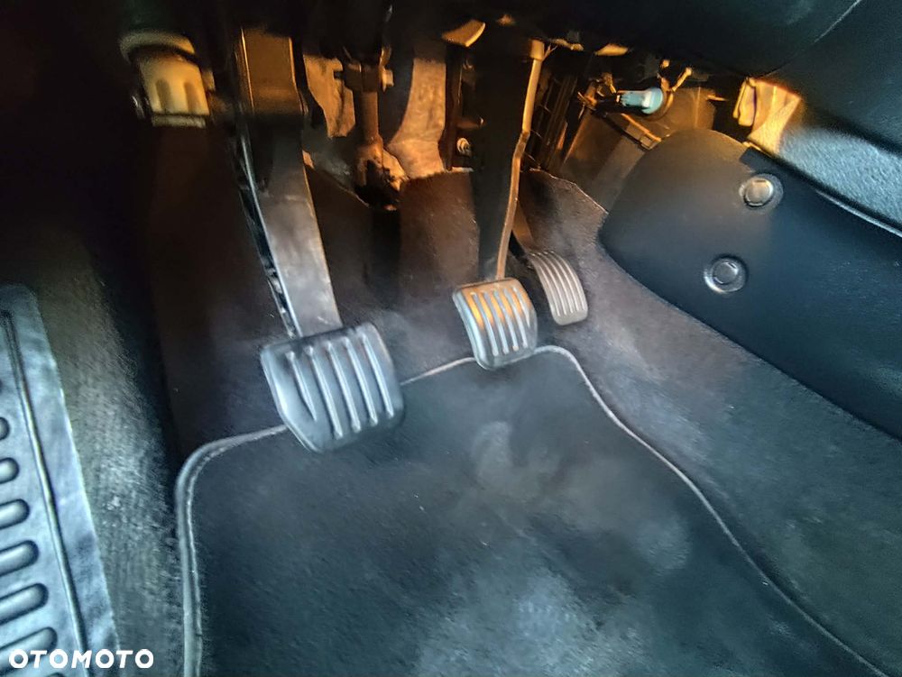 Ford S-Max - 21