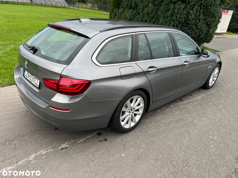 BMW Seria 5 525d - 5