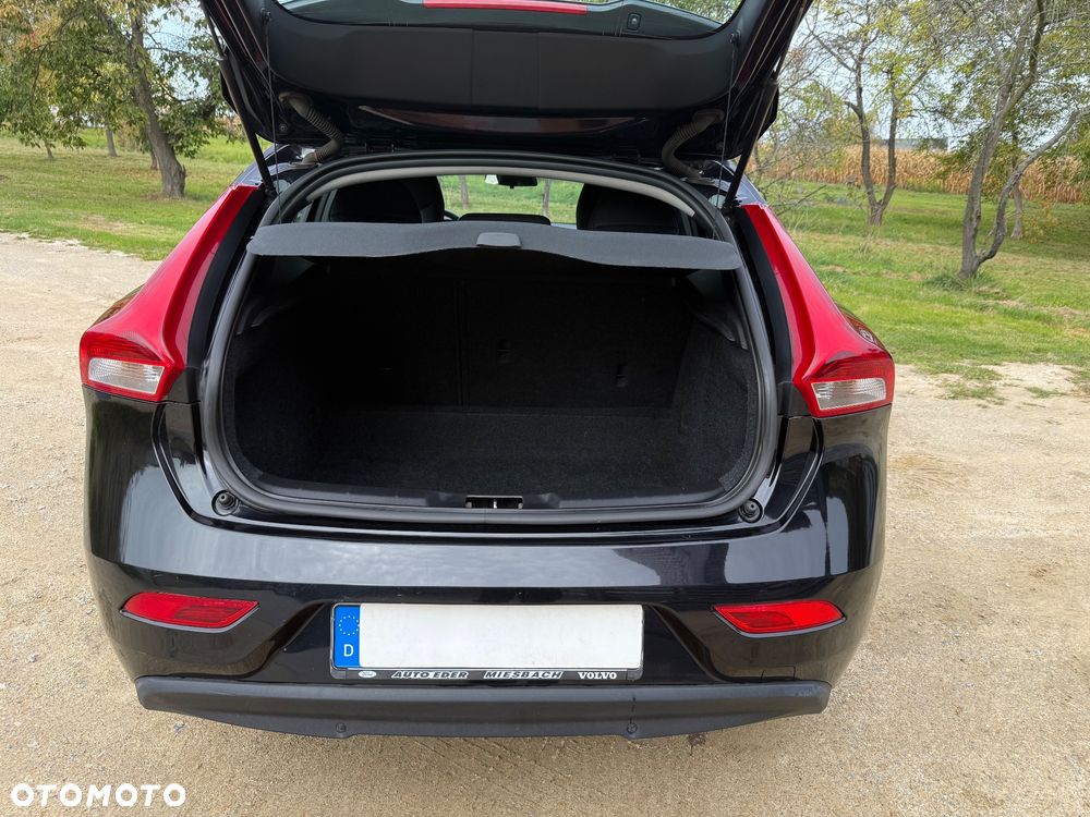 Volvo V40 D2 Momentum - 29