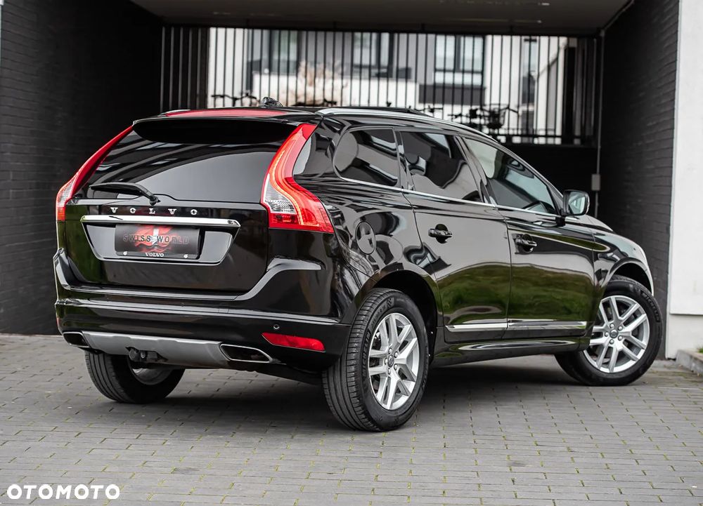 Volvo XC 60 D5 AWD Geartronic Summum - 5