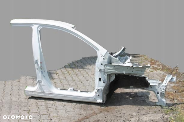 ĆWIARTKA PRAWA PRZÓD PRÓG SŁUPEK PRAWY SUZUKI SX4 S-CROSS II 21-