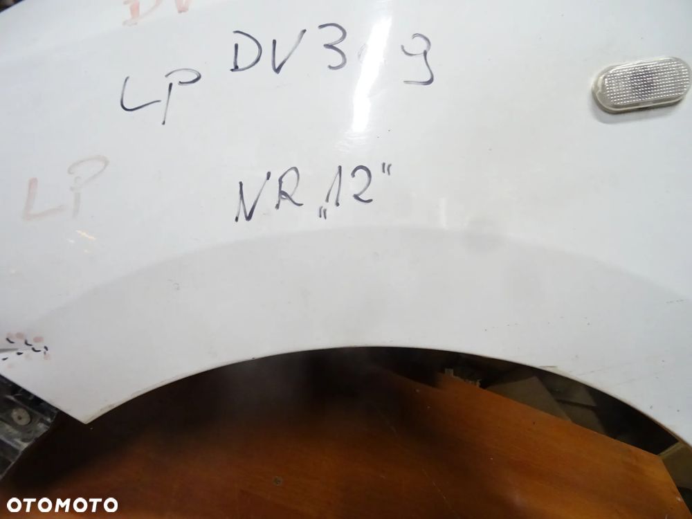 WYPRZEDAZ DACIA DOKKER LEWY BLOTNIK BIALY DV369 nr 12 MALA SKAZA ROZNE INNE CZESCI - 2