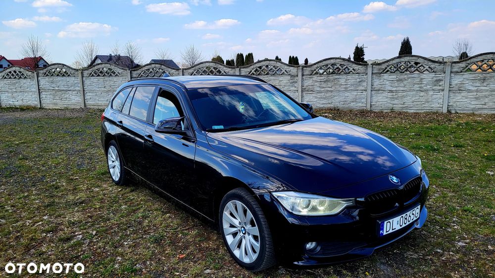 BMW Seria 3 318d xDrive - 7