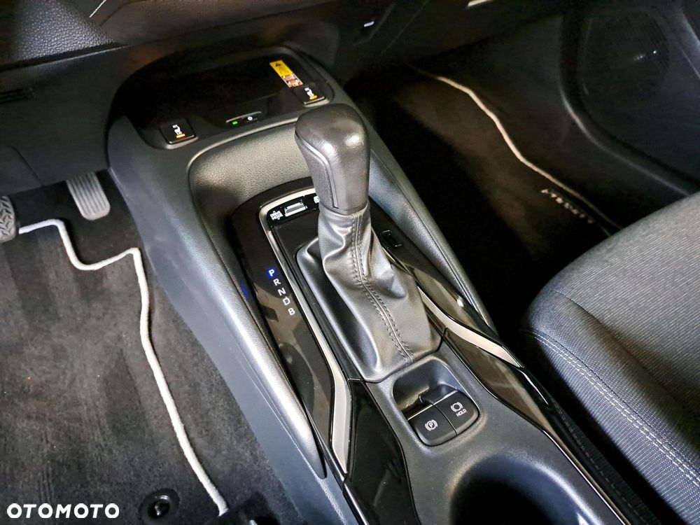 Toyota Corolla 1.8 Hybrid Comfort - 21