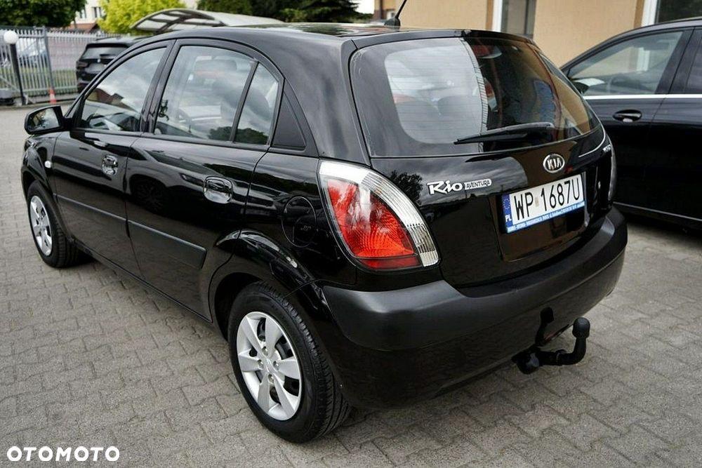 Kia Rio - 5