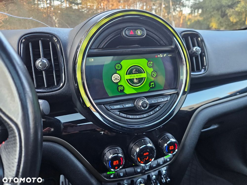 MINI Countryman Cooper SE ALL4 John Cooper Works Trim - 6