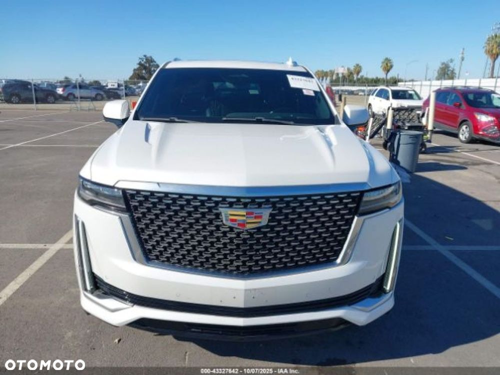 Cadillac Escalade - 7