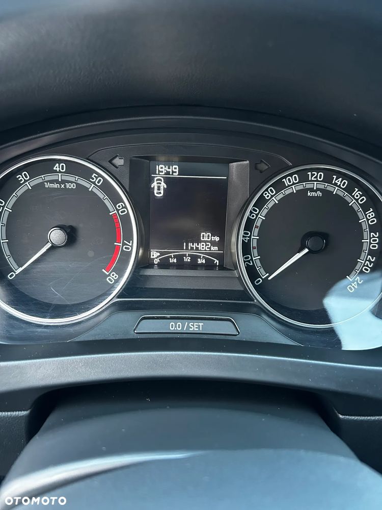 Skoda RAPID 1.0 TSI Active - 3