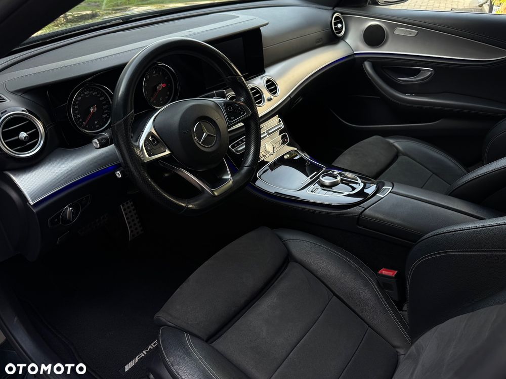 Mercedes-Benz Klasa E 200 9G-TRONIC AMG Line - 15