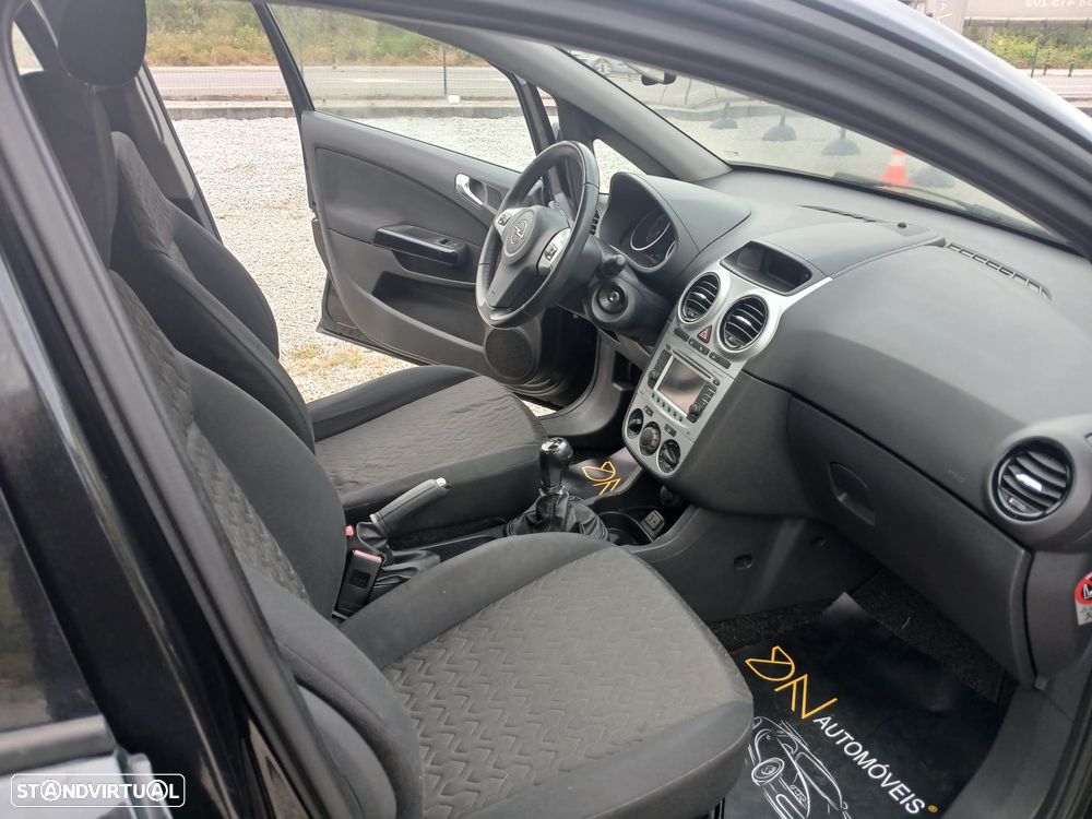 Opel Corsa 1.2 Enjoy S/S - 2