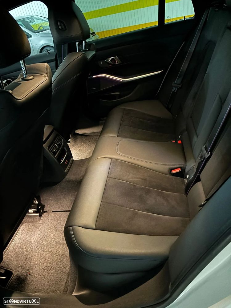 BMW 330 Gran Turismo i Pack M Auto - 7