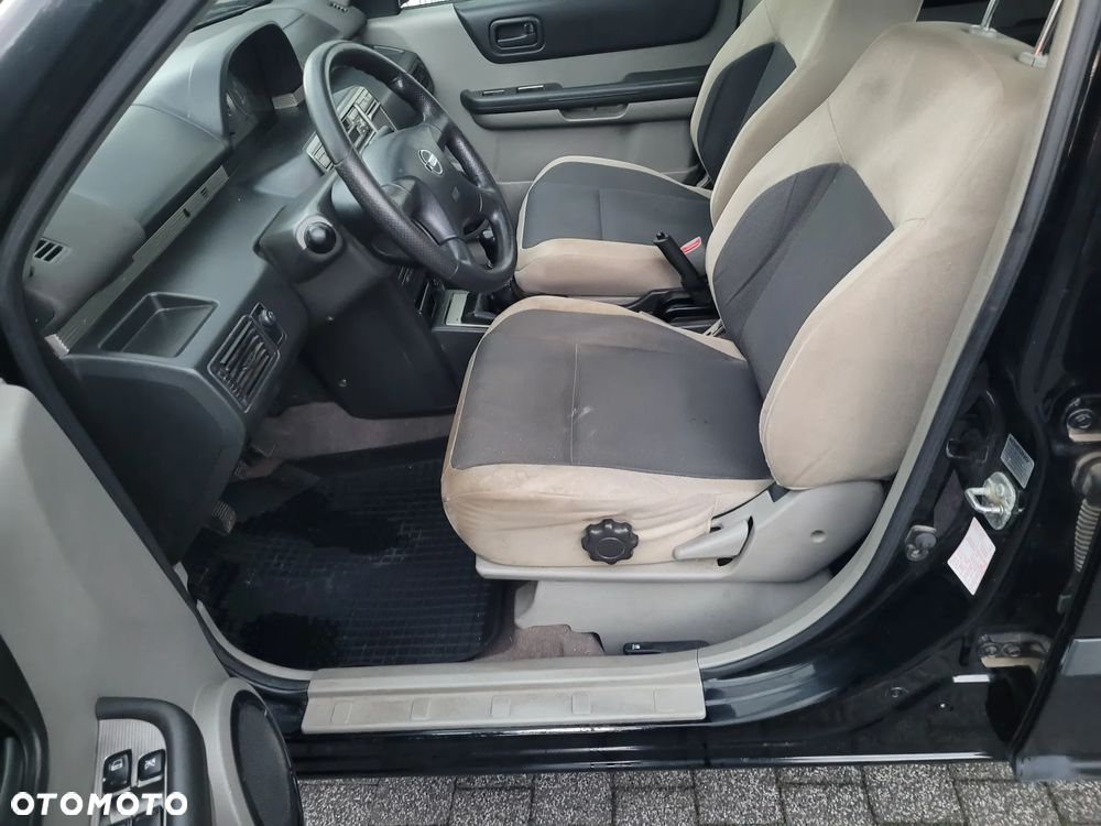 Nissan X-Trail 2.2 dCi Sport - 10
