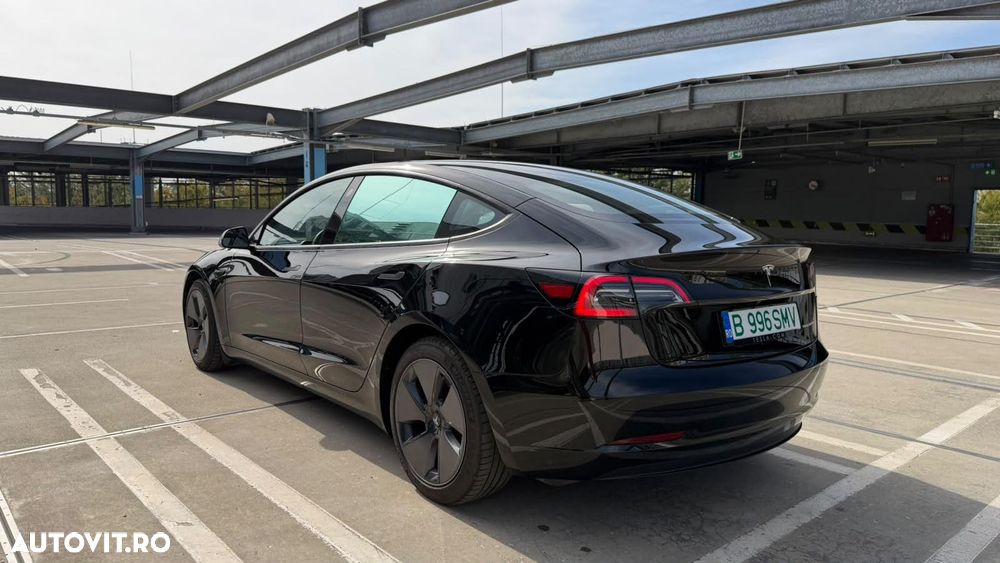 Tesla Model 3 Long Range AWD Premium - 27