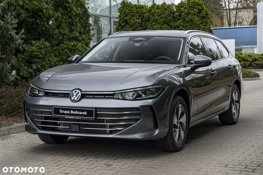 Volkswagen Passat - 12