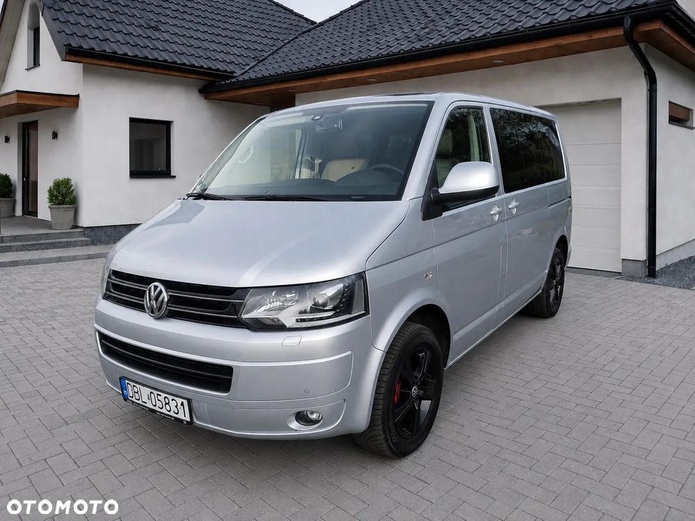 Volkswagen Multivan - 10
