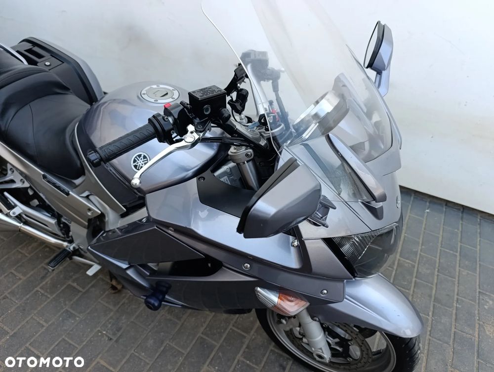 Yamaha FJR - 32