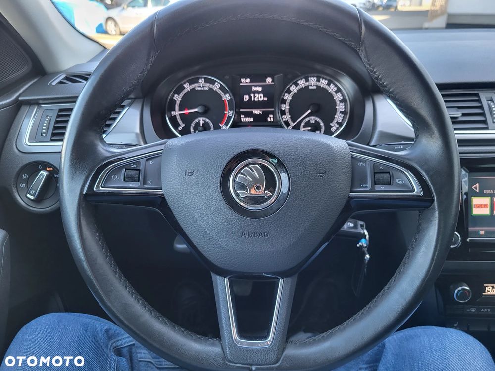 Skoda RAPID 1.0 TSI Style - 22