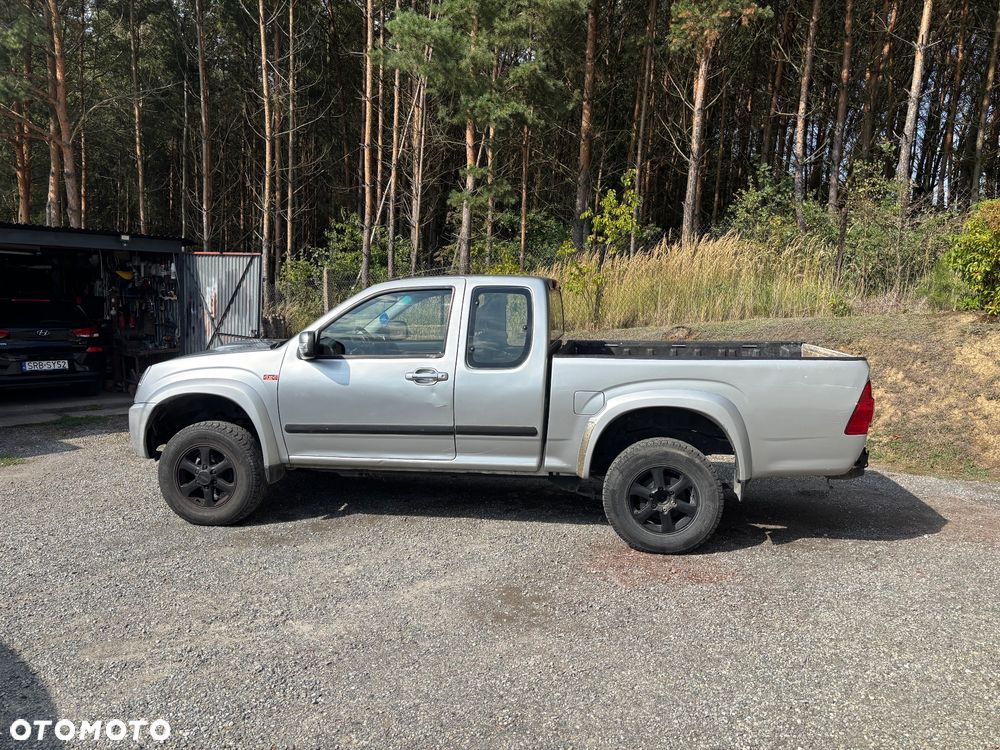 Isuzu D-Max - 1