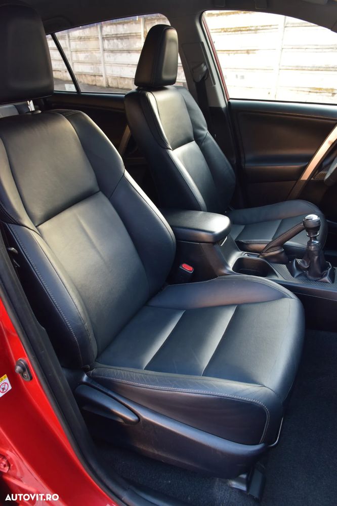 Toyota RAV4 2.2 D-4D 4x4 Executive - 11