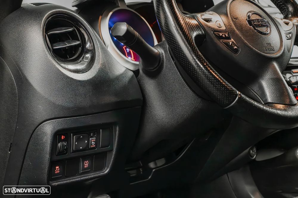 Nissan Juke 1.6 N-Connecta P.E.2 Black T.Xtronic - 21