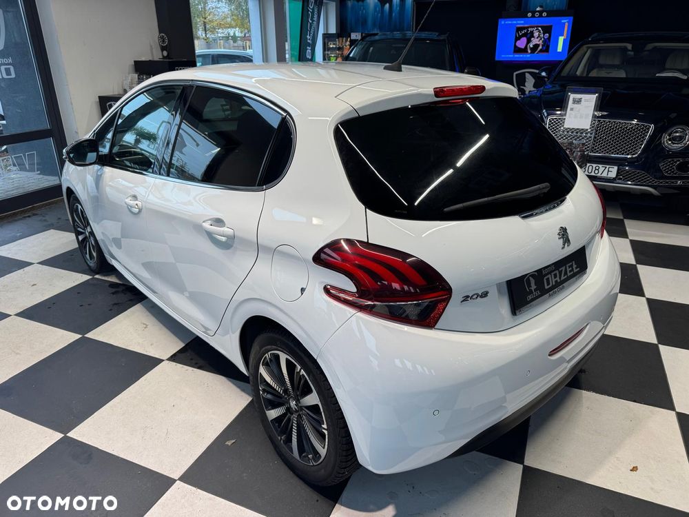 Peugeot 208 PureTech 110 Stop & Start EAT6 Allure - 11