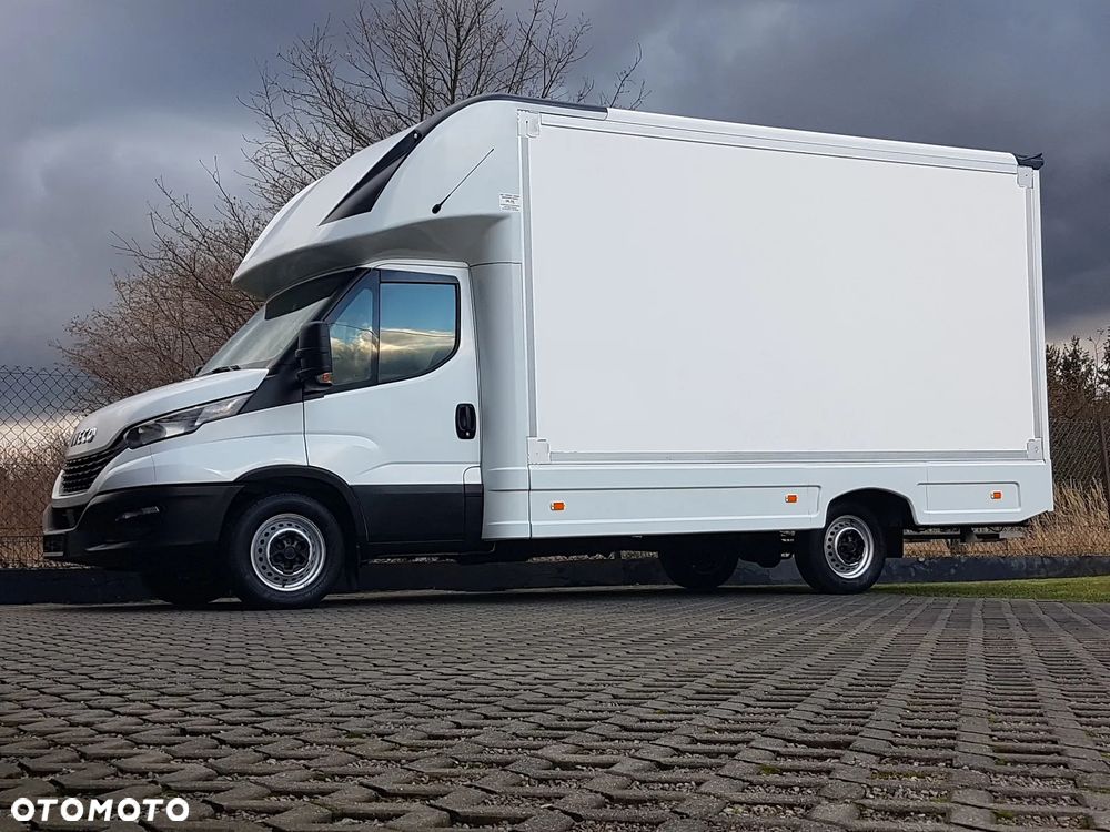 Iveco DAILY KONTENER NISKOPODŁOGOWY 4,43x2,23x2,42 SKLEP KAMPER KONIOWÓZ BAR KLIMA - 40