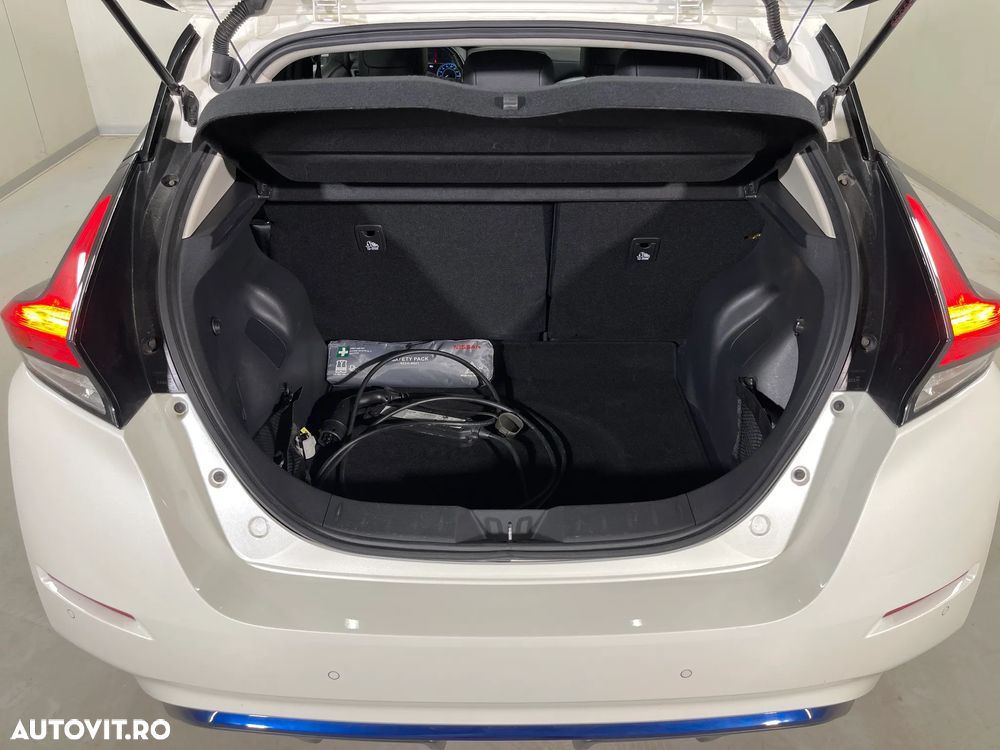 Nissan LEAF 62 kWh e+ Tekna - 13