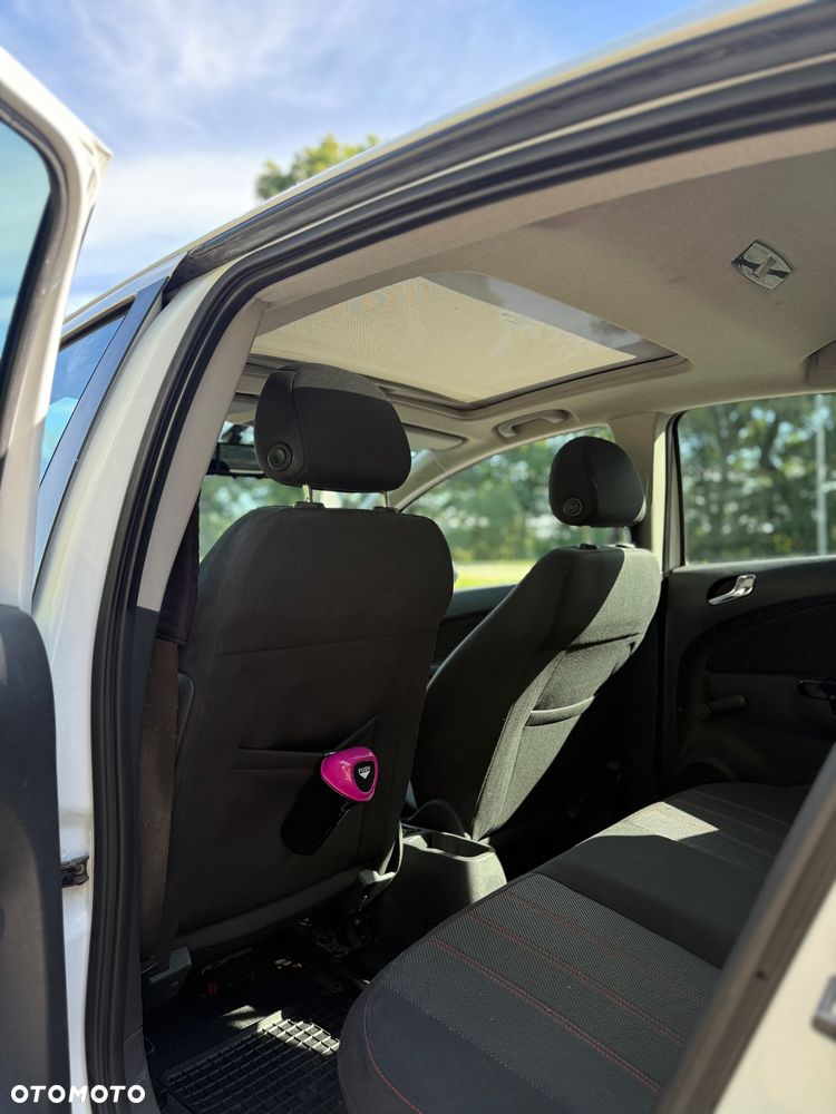 Opel Corsa - 29