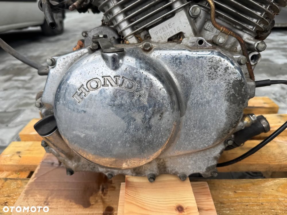 SILNIK KOMPLETNY HONDA VT600 SHADOW PC21E - 6