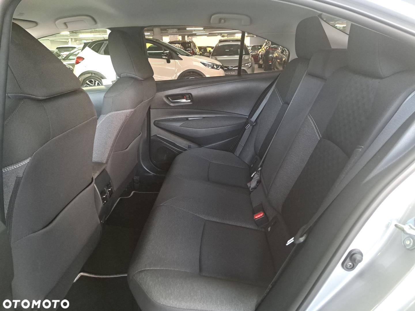 Toyota Corolla - 11