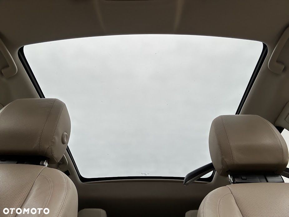 Land Rover Discovery Sport - 26