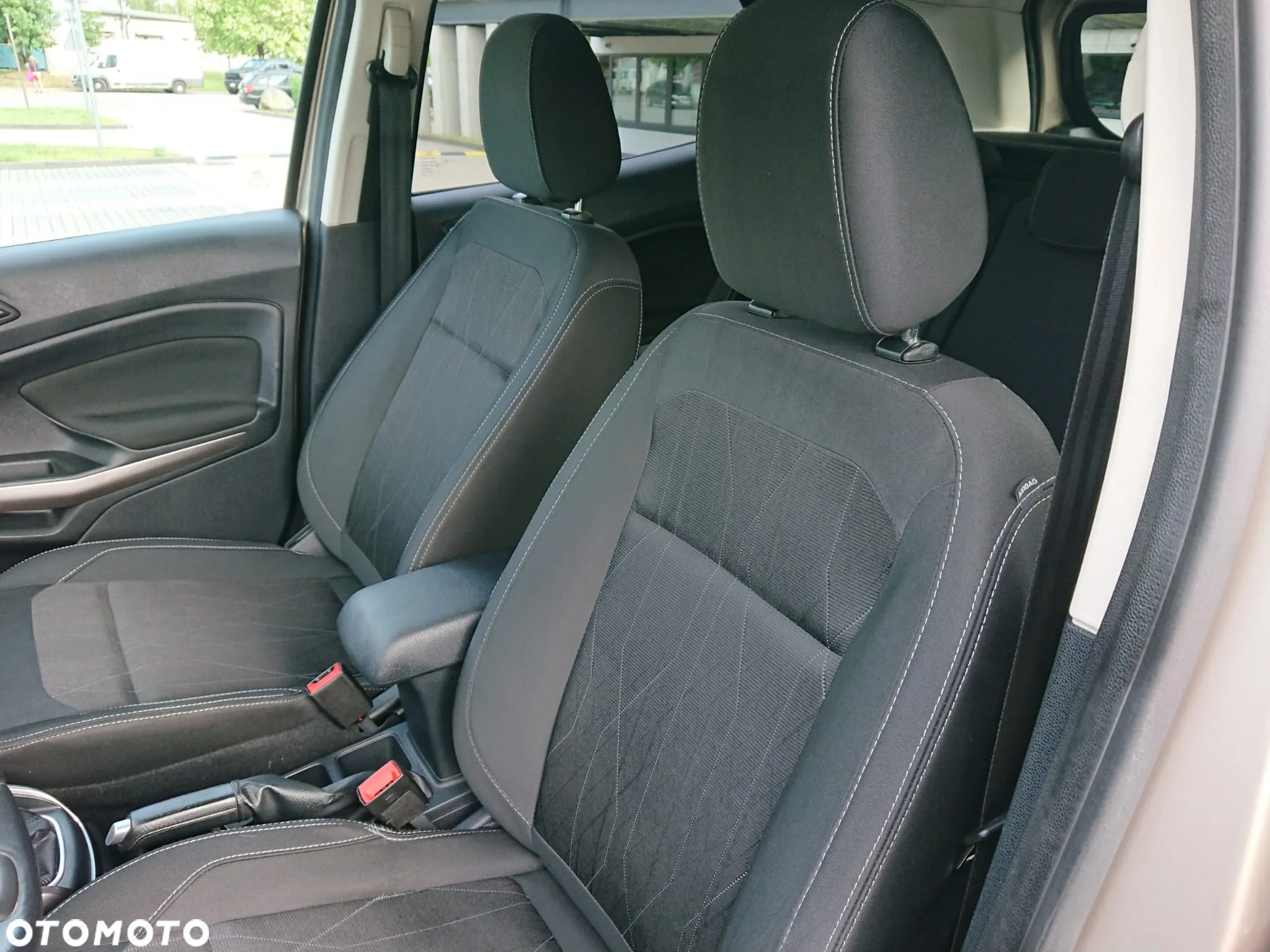 Ford EcoSport 1.0 EcoBoost TITANIUM - 28