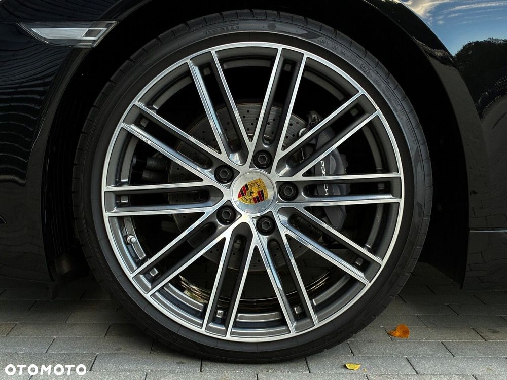 Porsche 718 Cayman - 16
