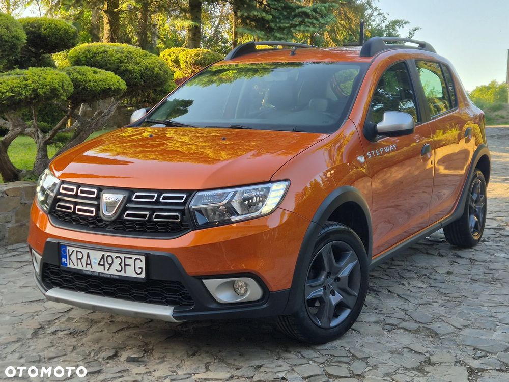 Dacia Sandero TCe 90 Celebration - 10