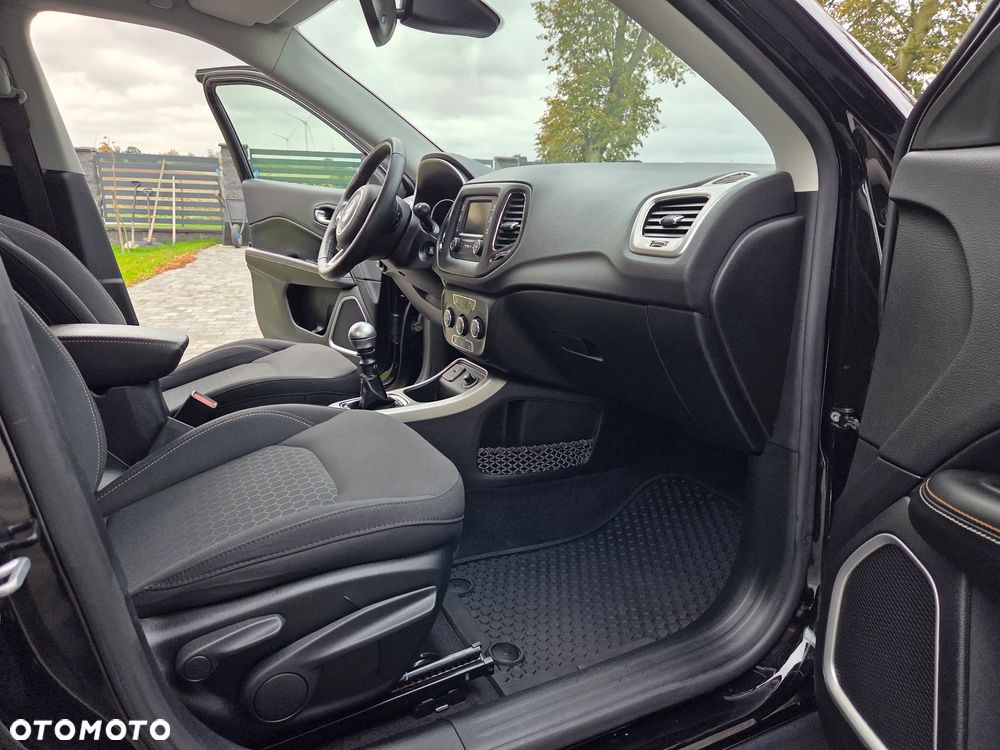 Jeep Compass 1.4 MultiAir Longitude - 14