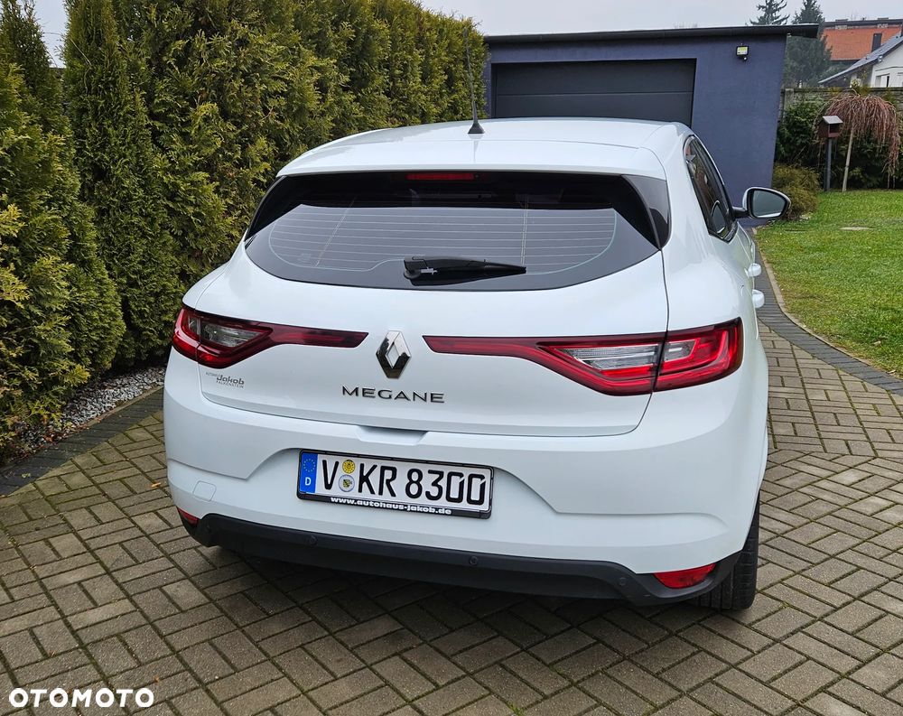 Renault Megane ENERGY TCe 100 LIFE - 13