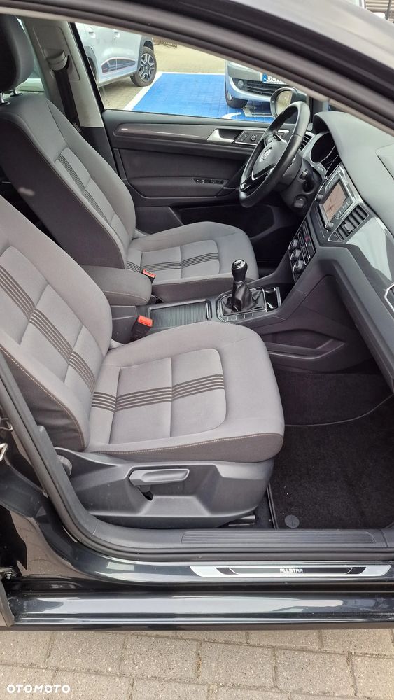 Volkswagen Golf Sportsvan - 25