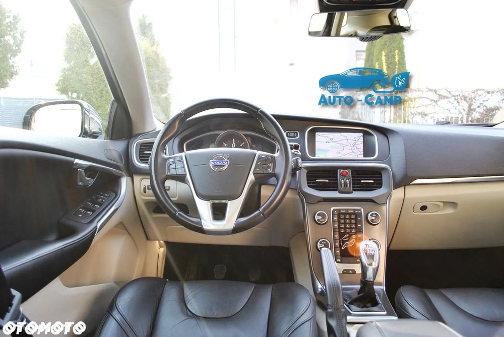 Volvo V40 D2 Summum - 13