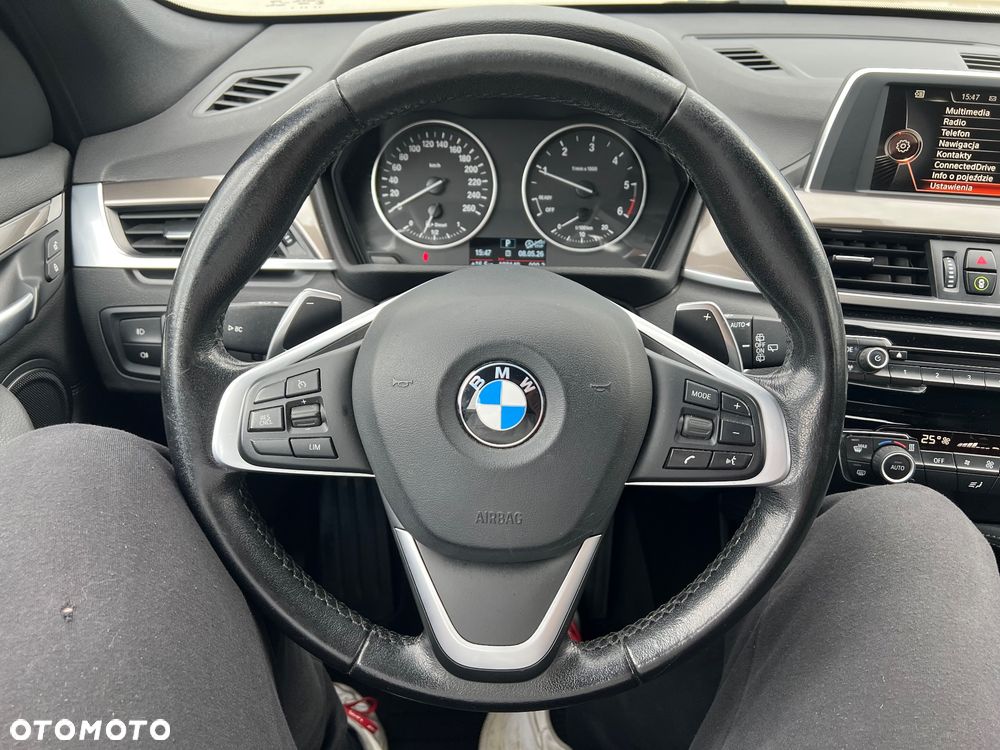BMW X1 xDrive18d Sport Line - 12