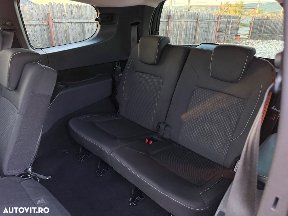 Dacia Duster 1.5 dCi 4x2 Laureate - 13