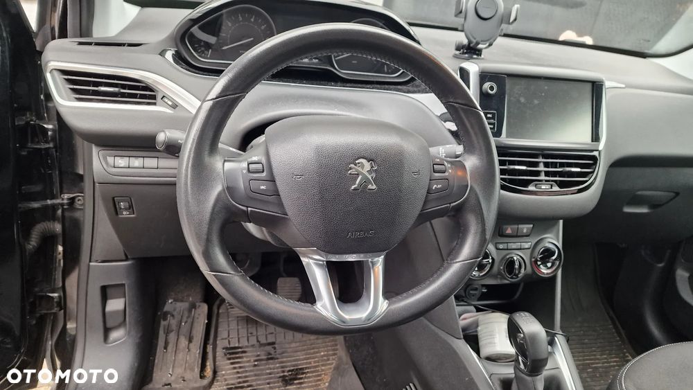 Peugeot 208 1.2 PureTech Active - 8