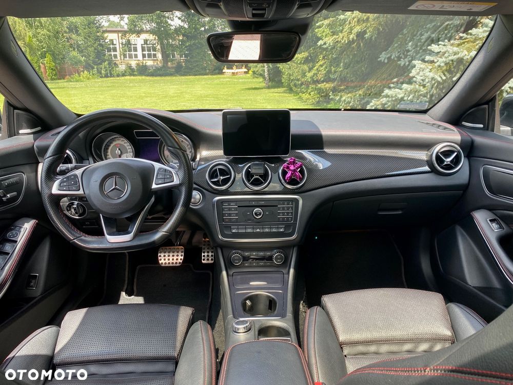 Mercedes-Benz CLA 250 4-Matic AMG Line - 6